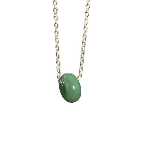 Green Jade Necklace - Picture 2 of 3